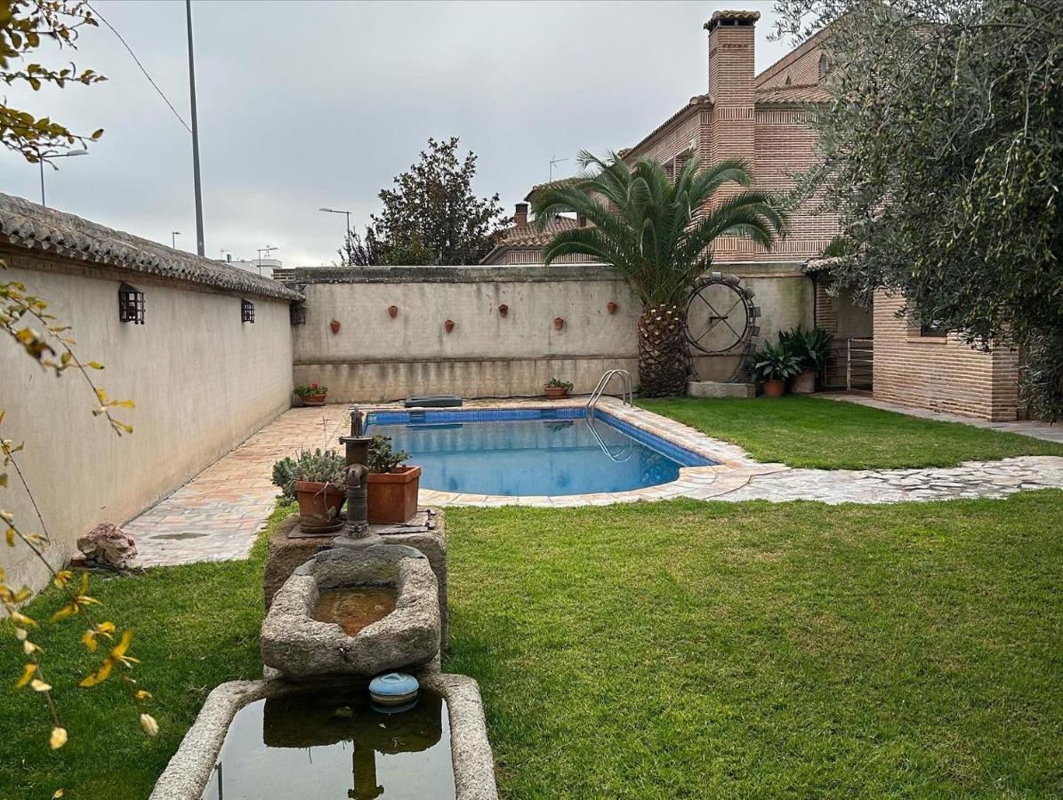 La Flor Del Granado Villa Torrijos Exterior foto
